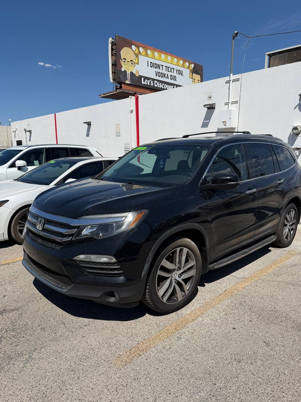Black Honda SUV at ICar Auto Sales